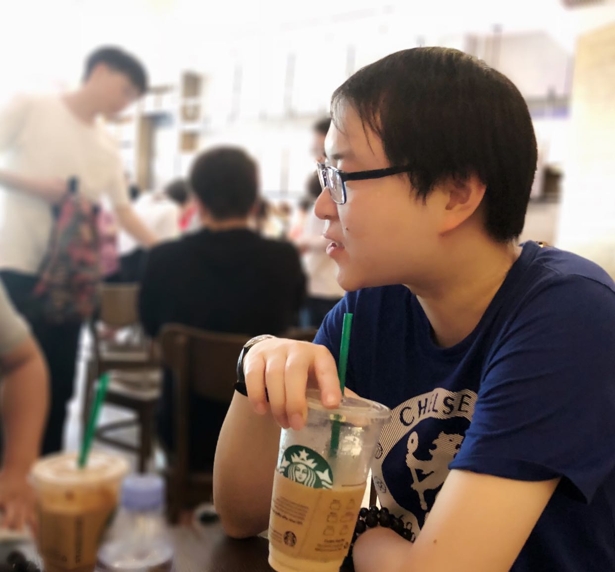 個(gè)人